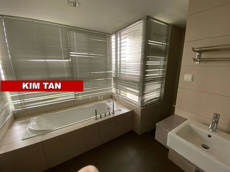 Kondominium untuk Disewa di Platino Condominium - Kim Tan - Bathroom - PropertyGuru.com.my