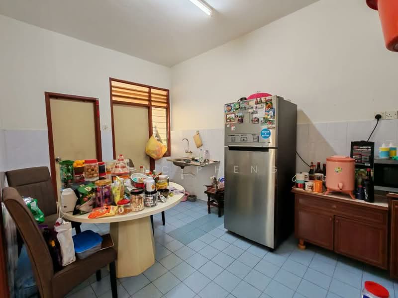 Rumah Teres untuk Dijual di Taman Muzaffar Heights (Bukit Katil) - Vinc Pheng - Kitchen - PropertyGuru.com.my