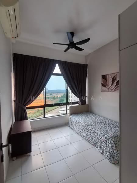 Pangsapuri untuk Disewa di Seri Austin Residence (Pangsapuri Seri Austin) - Hong Xuan Tang - Bedroom - PropertyGuru.com.my