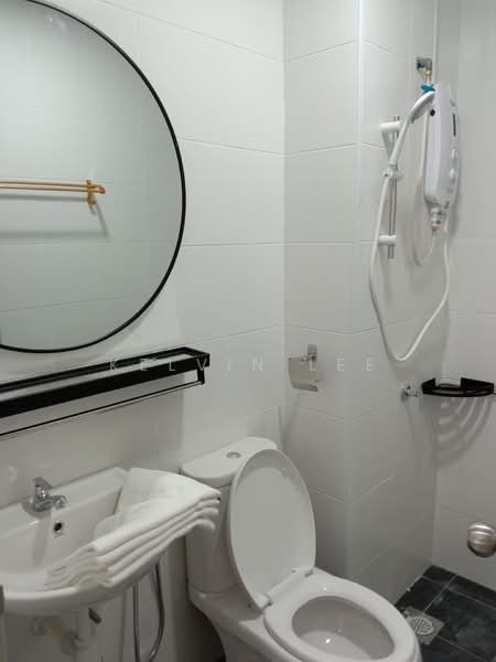 Servis Apartment untuk Disewa di M Suite @ Desa Park North - Kelvin Lee - Bathroom - PropertyGuru.com.my