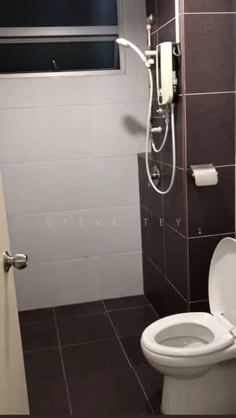 Condominium for Sale at Fairway Suites - Steve Tey - Bathroom - PropertyGuru.com.my
