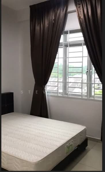Condominium for Sale at Fairway Suites - Steve Tey - Bedroom - PropertyGuru.com.my
