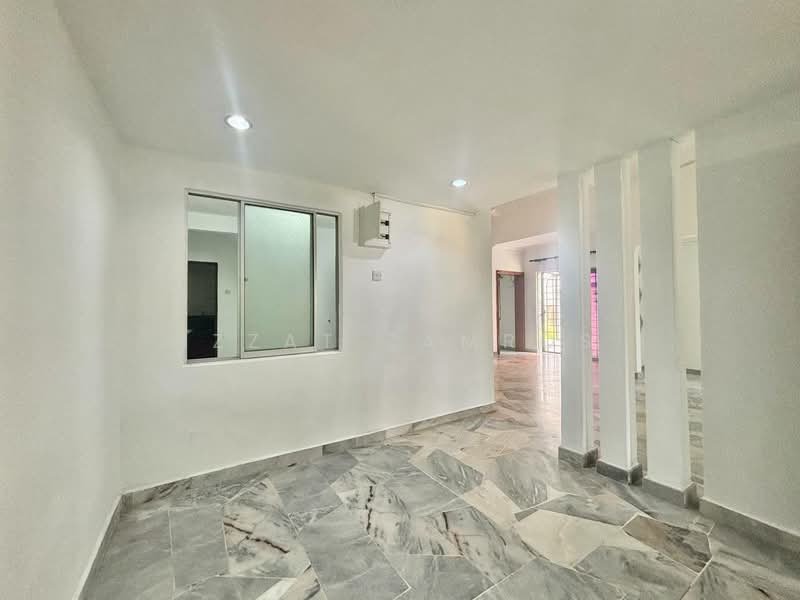 Rumah Teres 1.5 Tingkat untuk Dijual di Taman Alam Megah (Shah Alam) - Izzat Zamros - Interior - PropertyGuru.com.my