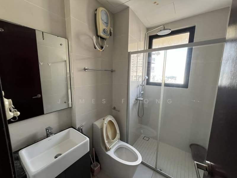 Condominium for Rent at Amberside @ Country Garden Danga Bay - James Foong - Bathroom - PropertyGuru.com.my