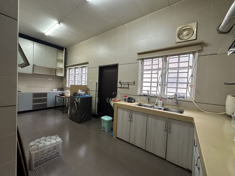 2-storey Terraced House for Rent in Bandar Parklands (Klang) - Lim Ee Thian - Kitchen - PropertyGuru.com.my