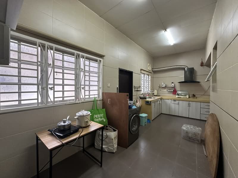 2-storey Terraced House for Rent in Bandar Parklands (Klang) - Lim Ee Thian - Kitchen - PropertyGuru.com.my