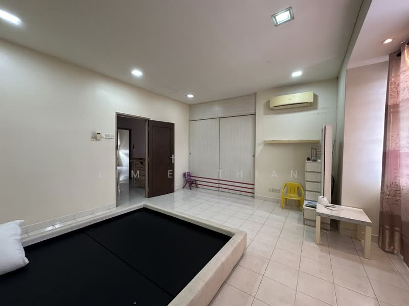 2-storey Terraced House for Rent in Bandar Parklands (Klang) - Lim Ee Thian - Bedroom - PropertyGuru.com.my