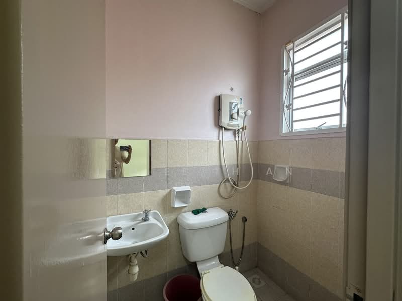 2-storey Terraced House for Rent in Bandar Parklands (Klang) - Lim Ee Thian - Bathroom - PropertyGuru.com.my