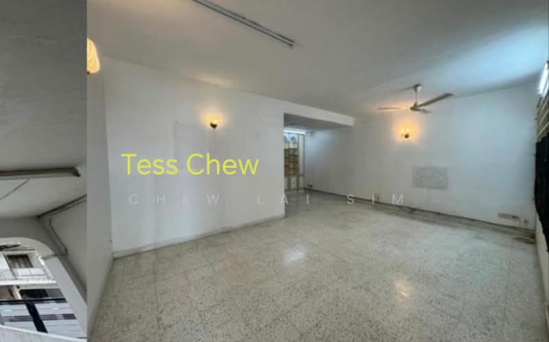 Rumah Teres 2 Tingkat untuk Disewa di Paya Terubong (Ayer Itam) - Chew Lai Sim - Living Room - PropertyGuru.com.my