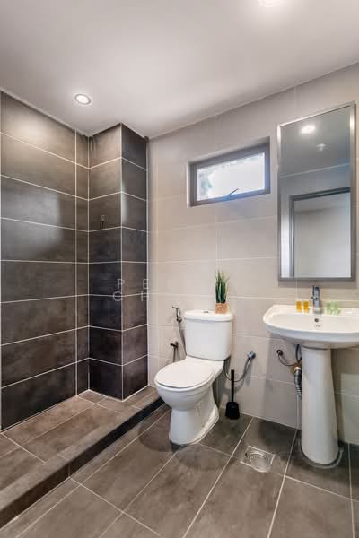 Condominium for Rent at Lee Garden - Peggy Chong - Bathroom - PropertyGuru.com.my