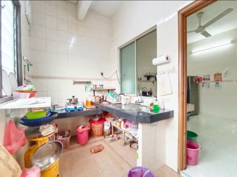 2-storey Terraced House for Sale in Ipoh (Perak) - Joline YEOW - Kitchen - PropertyGuru.com.my