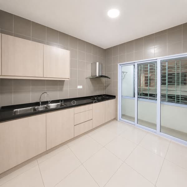 Condominium for Sale at Aurora Residence @ Lake Side City - Kho Chng Guan - Kitchen - PropertyGuru.com.my
