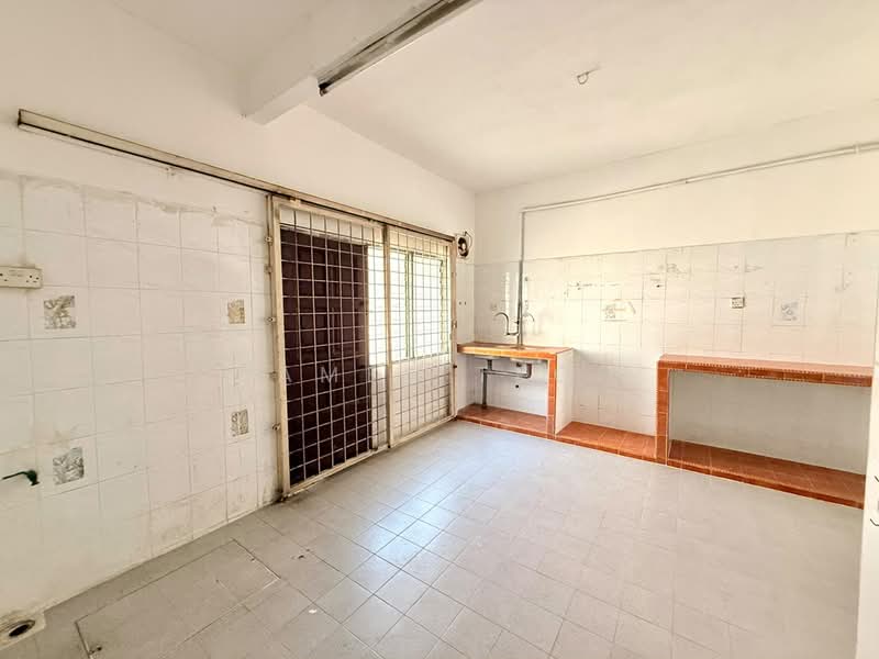 2-storey Terraced House for Sale in Klang (Selangor) - James Teoh - Kitchen - PropertyGuru.com.my