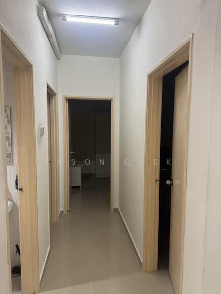 Servis Apartment untuk Dijual di Putra Majestik - Jason Quek - Corridor - PropertyGuru.com.my