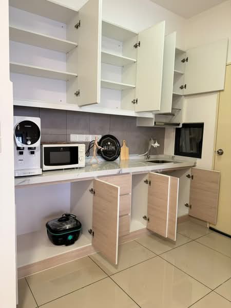 Service Residence for Sale at M Vertica - Ivan Lau - Kitchen - PropertyGuru.com.my