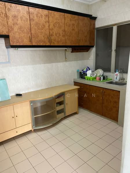 Pangsapuri untuk Dijual di Suria Kipark Damansara - Eliz Chan - Kitchen - PropertyGuru.com.my