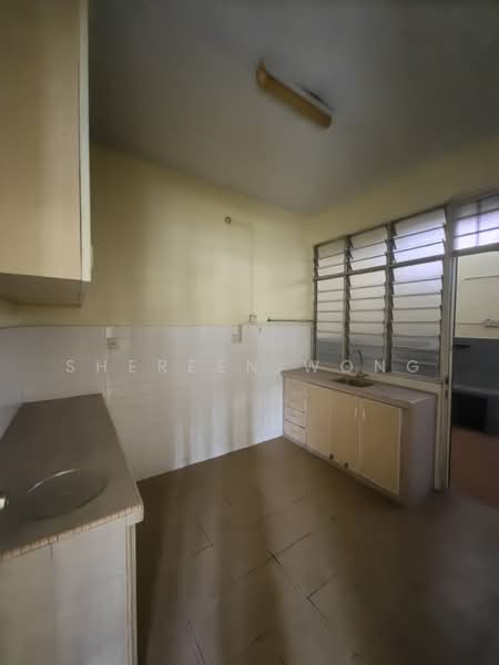2-storey Terraced House for Rent in Taman Perling (Perling) - Shereen Wong - Kitchen - PropertyGuru.com.my