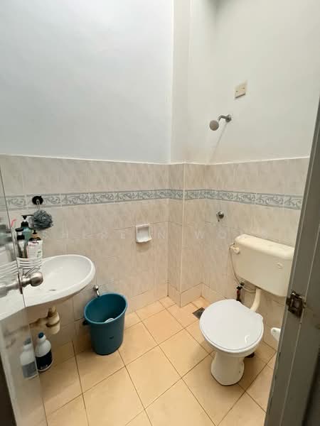 2-storey Terraced House for Sale in Taman Setia Indah (Tebrau) - Shereen Wong - Bathroom - PropertyGuru.com.my
