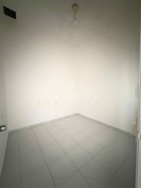 1-storey Terraced House for Sale in Bandar Indahpura (Kulai) - Ruby Tan - Interior - PropertyGuru.com.my