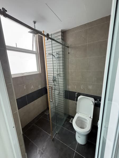 Service Residence for Rent at The Loft @ ZetaPark - Eason Hiew - Bathroom - PropertyGuru.com.my