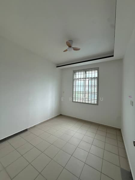 Apartment for Sale at Lake View Suites - Healer Lau - PropertyGuru.com.my