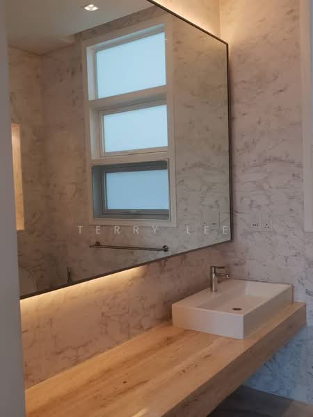 Rumah Banglo untuk Dijual di Mont Kiara (Kuala Lumpur) - Terry Lee - Bathroom - PropertyGuru.com.my