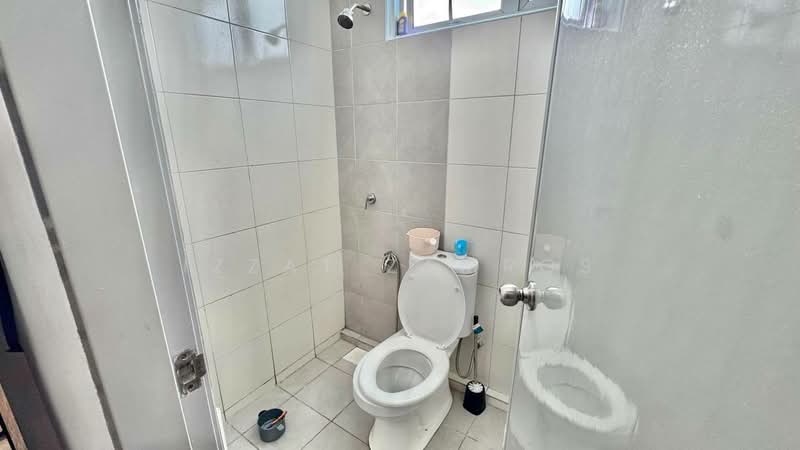 Apartment for Sale at Residensi Idaman - Izzat Zamros - Bathroom - PropertyGuru.com.my