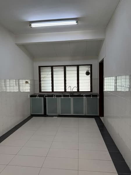 Rumah Teres 2 Tingkat untuk Disewa di Usj 11 (Subang Jaya) - Rachel Sie - Kitchen - PropertyGuru.com.my