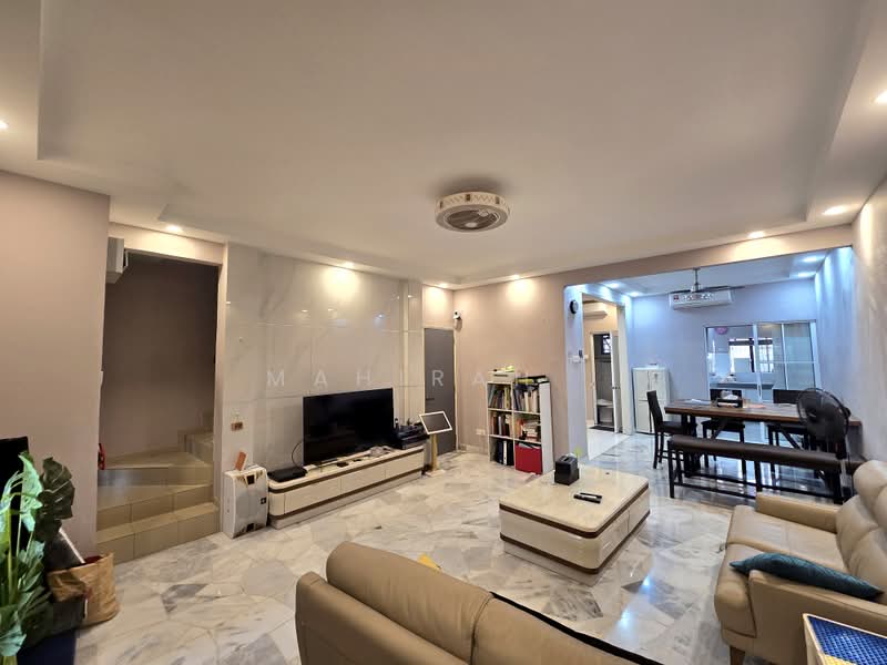 2-storey Terraced House for Sale in Taman Setiawangsa (Setiawangsa) - Mahirah . - Living Room - PropertyGuru.com.my