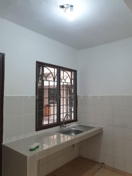Pangsapuri untuk Dijual di Apartment Idaman - Alicia Soo - Kitchen - PropertyGuru.com.my
