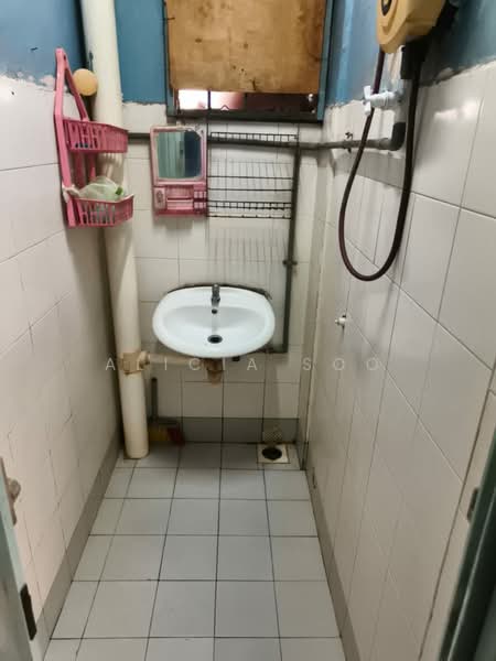 Apartment for Sale at Apartment Idaman - Alicia Soo - Bathroom - PropertyGuru.com.my