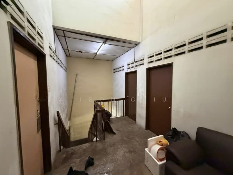 Rumah Teres 2 Tingkat untuk Dijual di Taman Kok Lian (Jalan Kuching) - Alison Chiu - Corridor - PropertyGuru.com.my