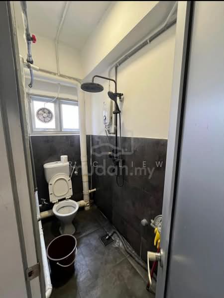 Shop for Rent in Taman Lembah Maju (Pandan Indah) - Eric Liew - Bathroom - PropertyGuru.com.my