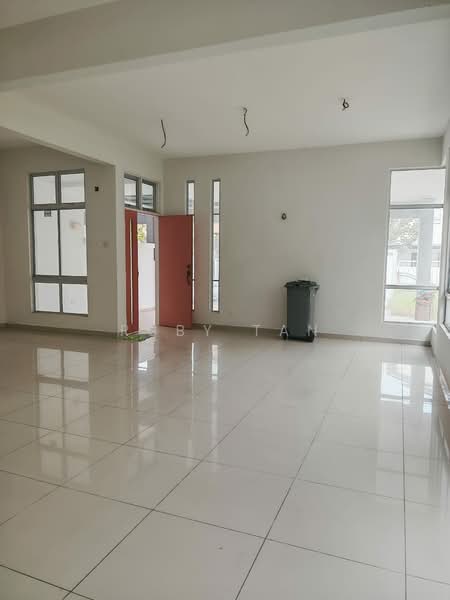 Semi-Detached House for Sale in Johor Bahru (Johor) - Ruby Tan - Living Room - PropertyGuru.com.my