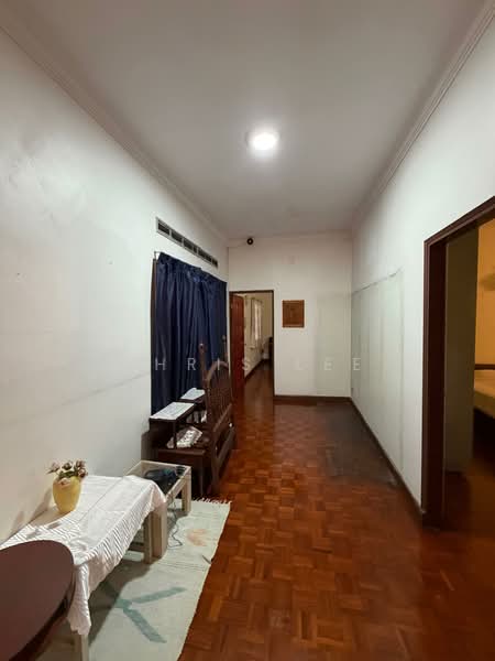 Bungalow for Rent in Seksyen 17 (Petaling Jaya) - Chris Lee - Corridor - PropertyGuru.com.my