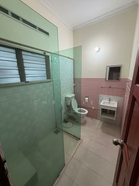 Bungalow for Rent in Seksyen 17 (Petaling Jaya) - Chris Lee - Bathroom - PropertyGuru.com.my
