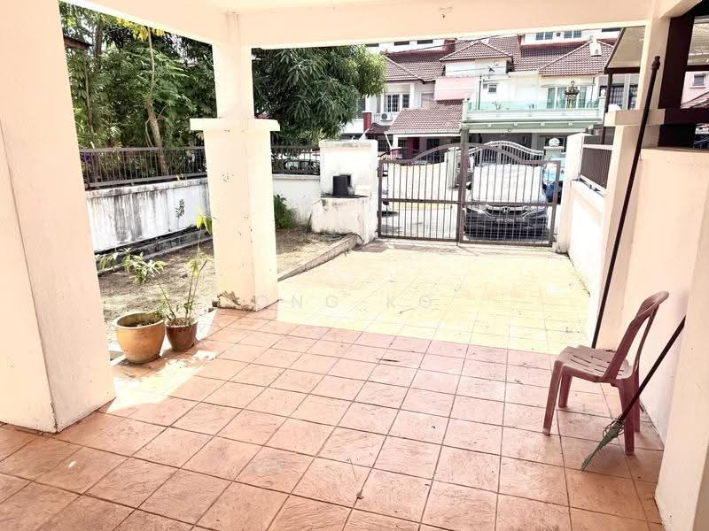 Rumah Teres 2-Tingkat untuk Dijual di Taman Puchong Hartamas (Puchong) - Ong KG - Exterior - PropertyGuru.com.my