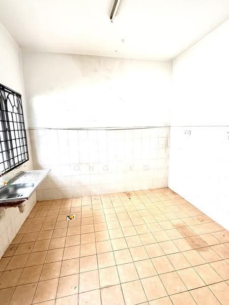 Rumah Teres 2-Tingkat untuk Dijual di Taman Puchong Hartamas (Puchong) - Ong KG - Kitchen - PropertyGuru.com.my