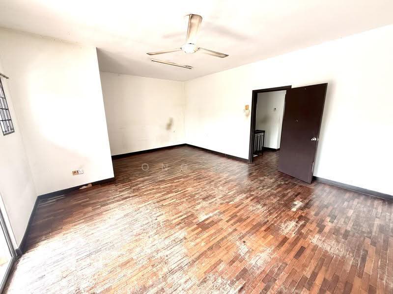 Rumah Teres 2-Tingkat untuk Dijual di Taman Puchong Hartamas (Puchong) - Ong KG - Interior - PropertyGuru.com.my