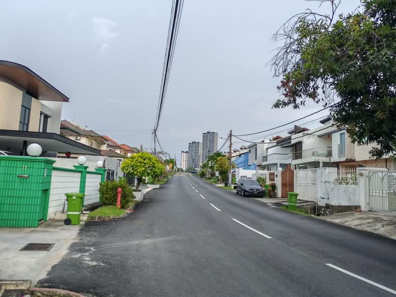 2-storey Terraced House for Sale in Taman Overseas Union (Taman Oug) (Jalan Klang Lama (Old Klang Road)) - Gavin Tham - Exterior - PropertyGuru.com.my