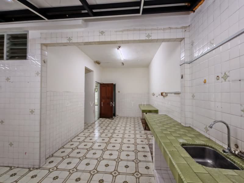 2-storey Terraced House for Sale in Taman Overseas Union (Taman Oug) (Jalan Klang Lama (Old Klang Road)) - Gavin Tham - Kitchen - PropertyGuru.com.my