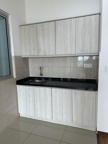 Kediaman Servis untuk Dijual di Gaya Resort Homes - Ong KG - Kitchen - PropertyGuru.com.my