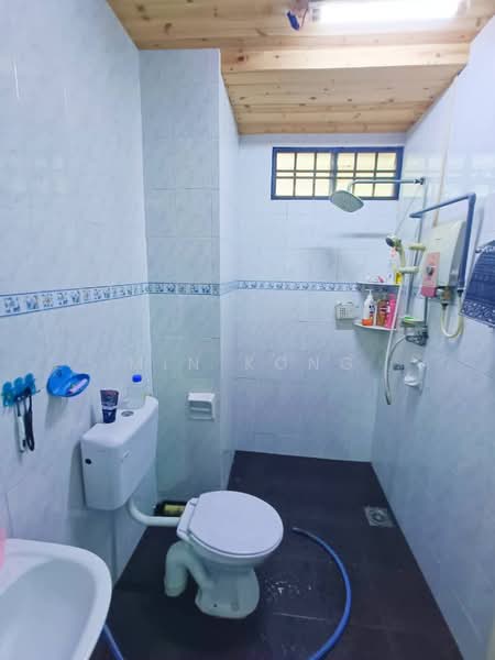 Pangsapuri untuk Dijual di Idaman Senibong - Min Kong - Bathroom - PropertyGuru.com.my