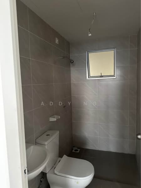 Kondominium untuk Disewa di Pitta Residensi - Addy Ng - Bathroom - PropertyGuru.com.my