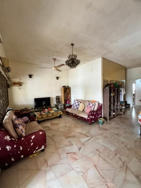 2-storey Terraced House for Sale in Jelutong (Penang) - Stephanie Lim - Living Room - PropertyGuru.com.my