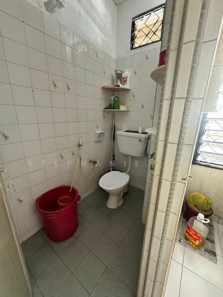2-storey Terraced House for Sale in Jelutong (Penang) - Stephanie Lim - Bathroom - PropertyGuru.com.my