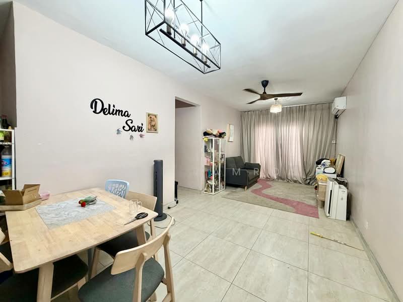 Condominium for Sale at Laksamana Puri - Izzat Zamros - Living Room - PropertyGuru.com.my