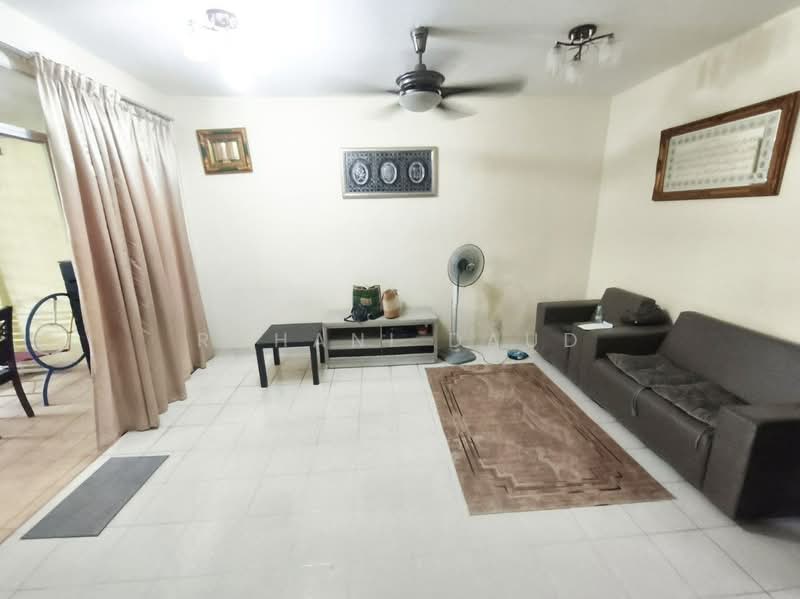 Rumah Teres 2 Tingkat untuk Dijual di Bukit Sentosa (Rawang) - Rohani Daud - Living Room - PropertyGuru.com.my