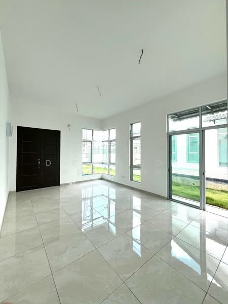 Semi-Detached House for Sale in Alor Gajah (Melaka) - Dicson Loh Wen Jiun - Living Room - PropertyGuru.com.my