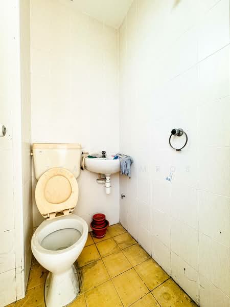 Condominium for Sale at East Lake Residence - Izzat Zamros - PropertyGuru.com.my